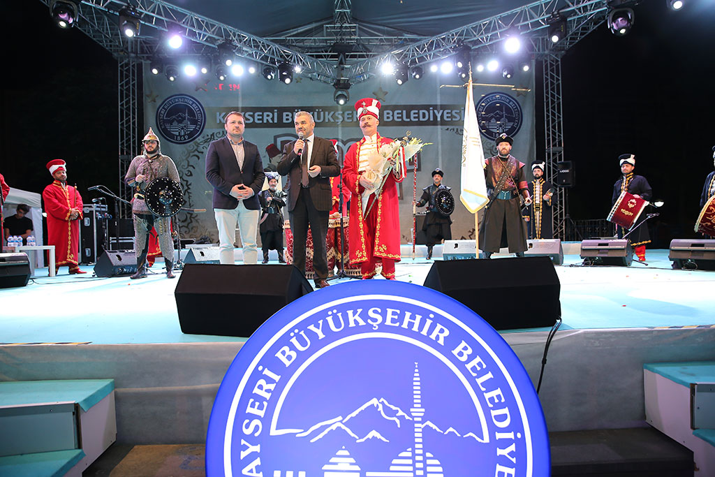Sufi Mehter Ramazan Sokağı'nda