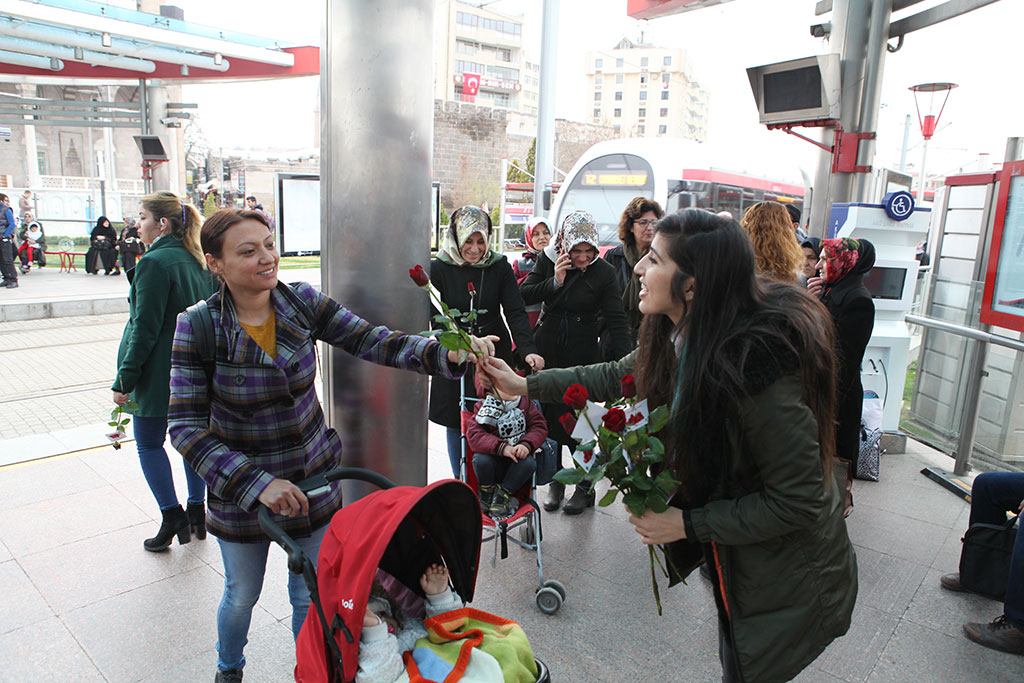 Büyükşehir'den Kadınlar Günü'ne Özel