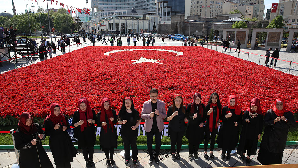 Rekor Bayrak İlham Verdi