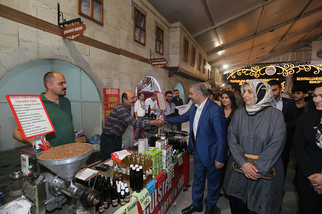 Çelik Çifti Ramazan Sokağı'nda