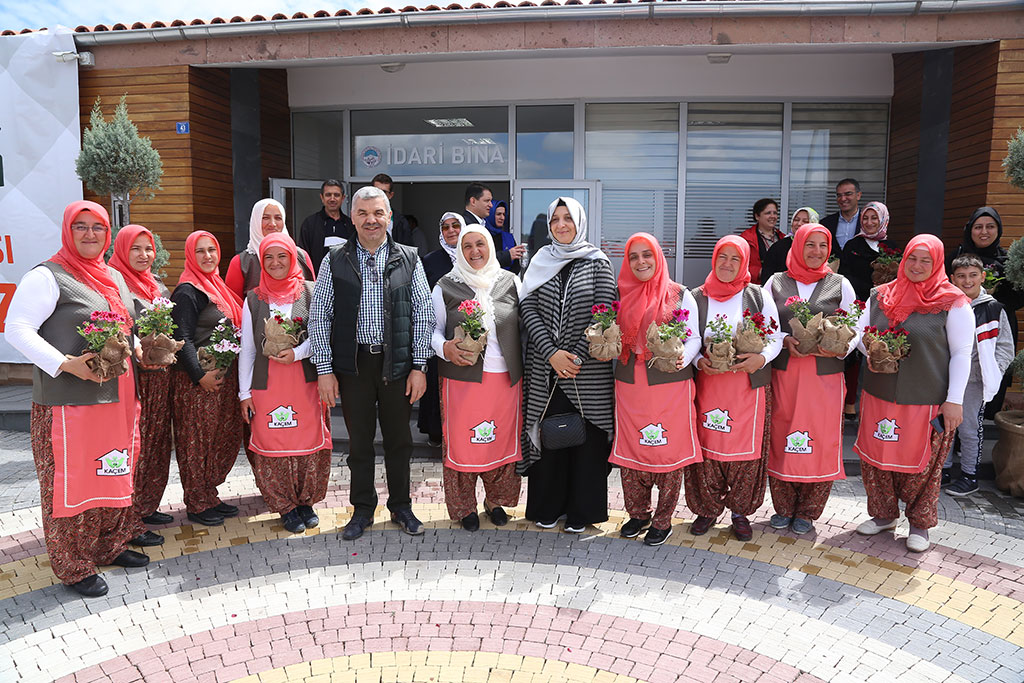 Organik Bahçe Sezonu Açtı