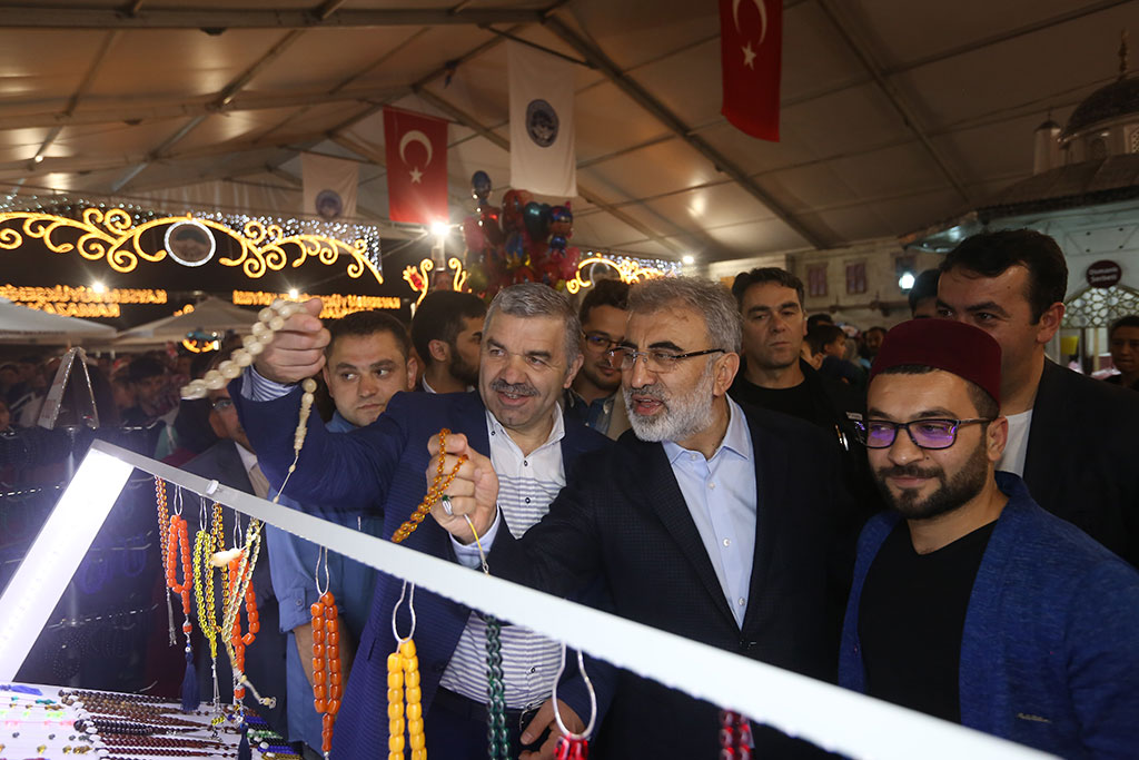 Yıldız ve Çelik'ten Ramazan Sokağı Gezisi