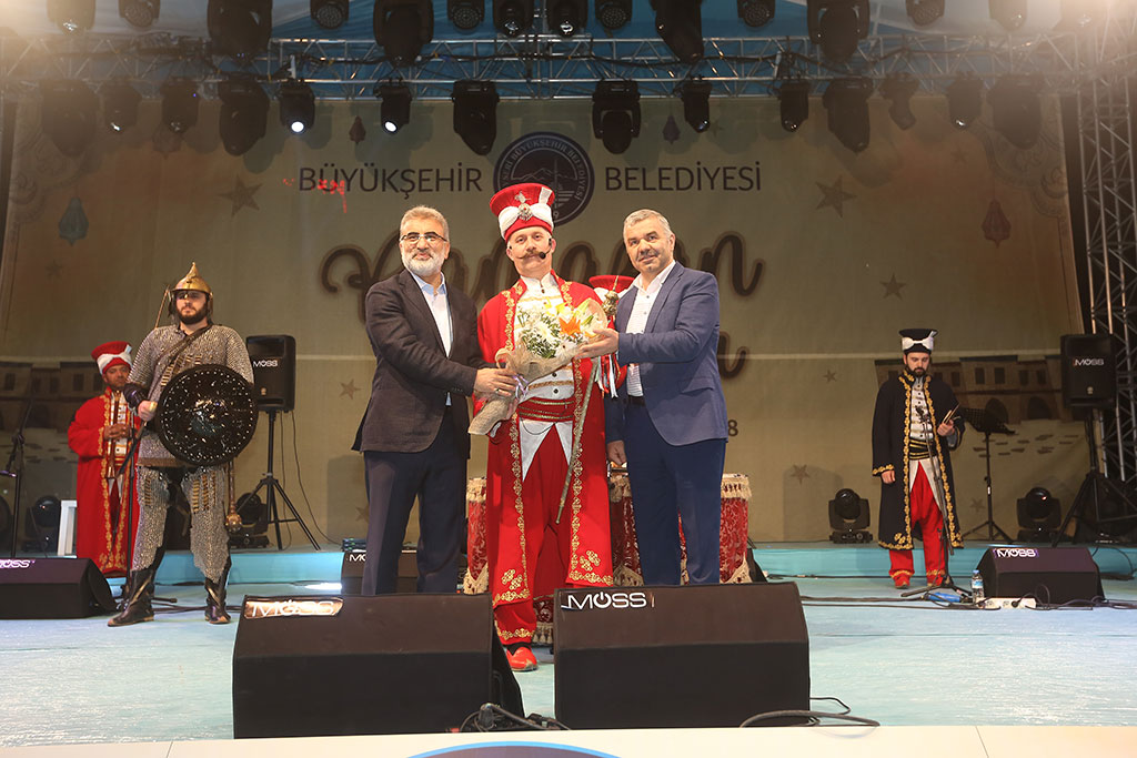 Sufi Mehter Ramazan Sokağı'nda