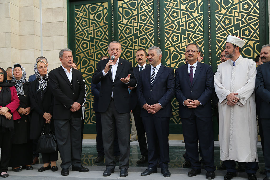 Orgeneral Hulusi Akar Camii İbadete Açıldı