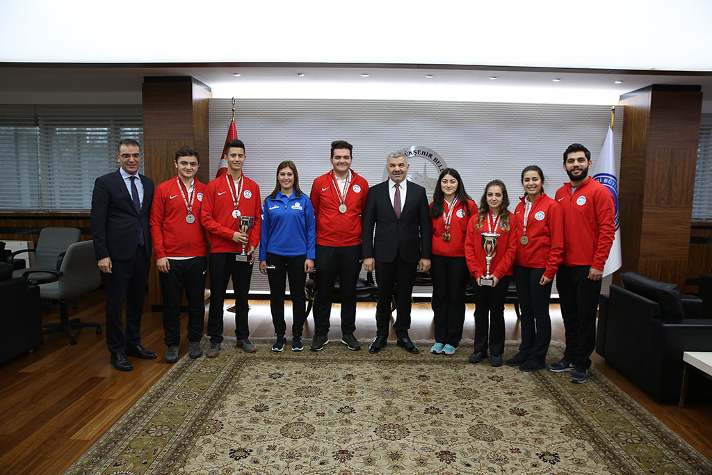 Şampiyonlar Büyükşehir'de