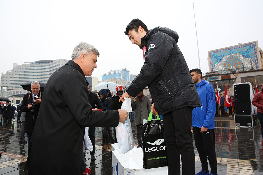 Atatürk'ün Kayseri'ye Gelişinin 99. Yılı Kutlandı