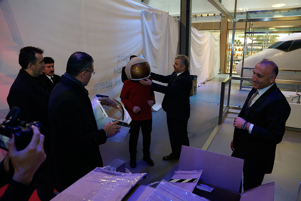 Sağlığın, Havacılığın ve Uzayın da Merkezi