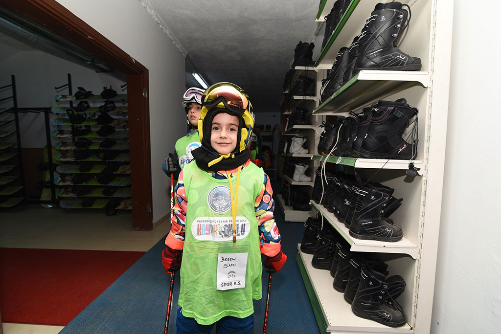 Türkiye'nin En Büyük Kayak Okulu