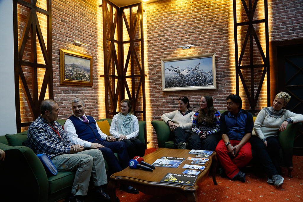 Amerikalı Yazarlardan Erciyes'e Tam Not