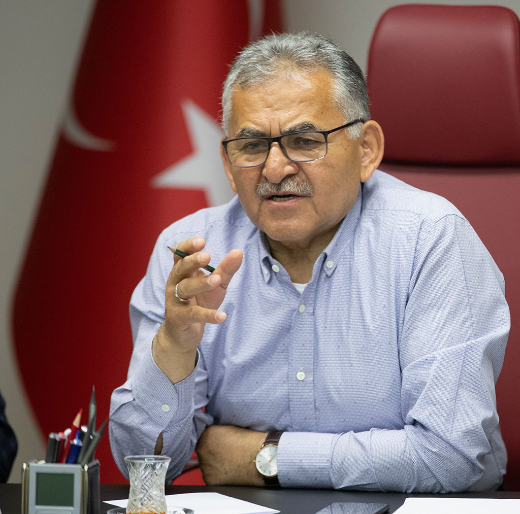 Büyükşehir'de Gece Yarısı Sağlık Zirvesi