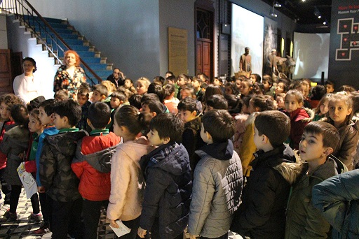 Başkan Büyükkılıç'ın Çocuklara Hediyesi