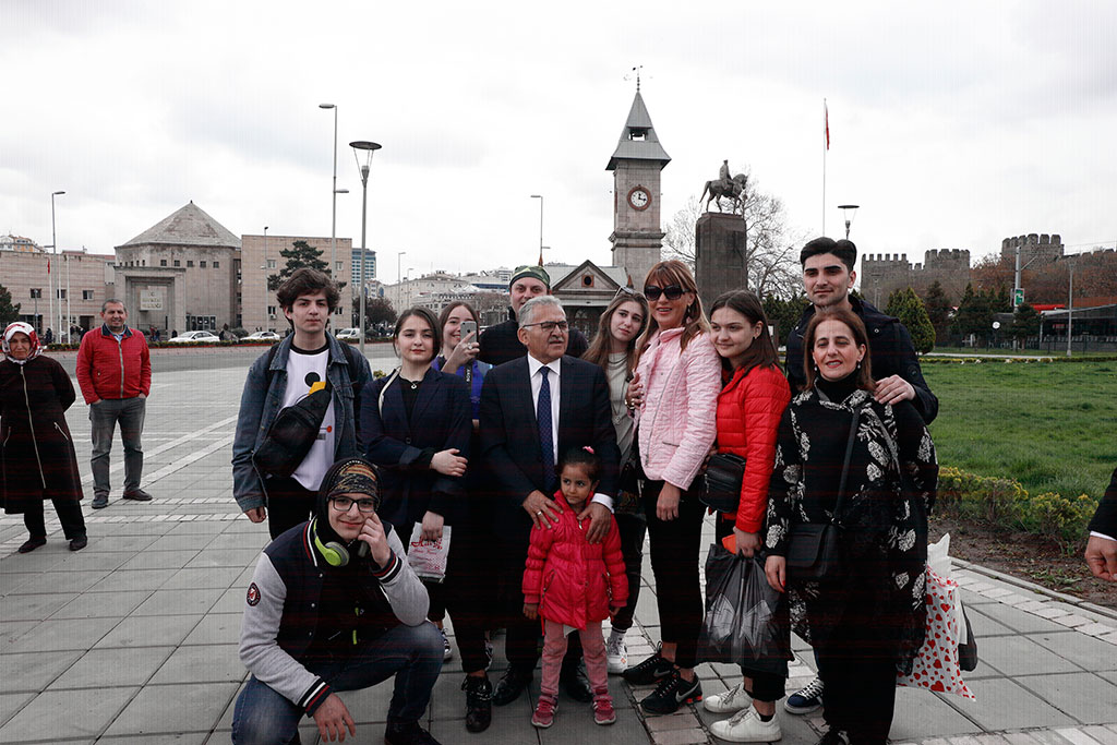 Başkan Büyükkılıç Yeraltı Çarşısı'nı Ziyaret Etti