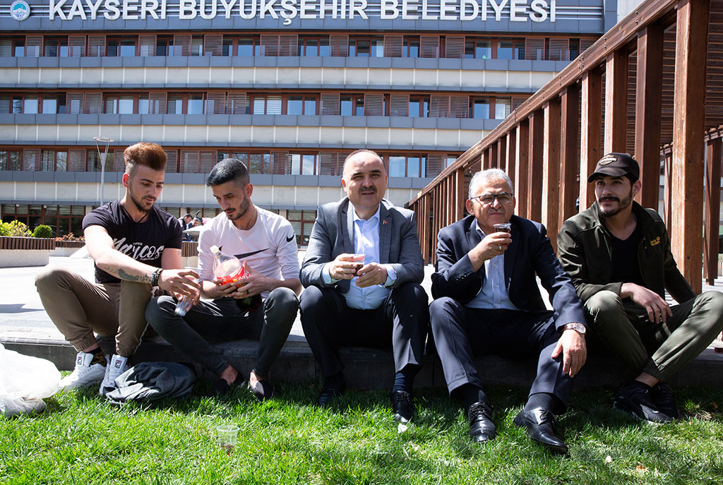 Parkta Vali ve Başkan Var 