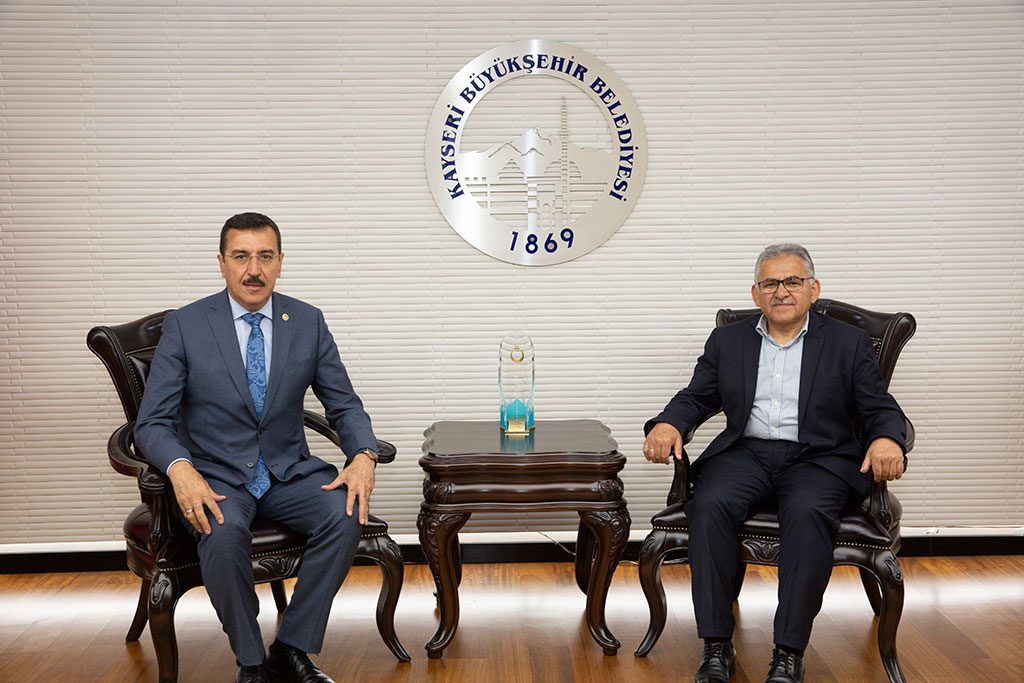 Bakan'dan Başkan'a Tebrik