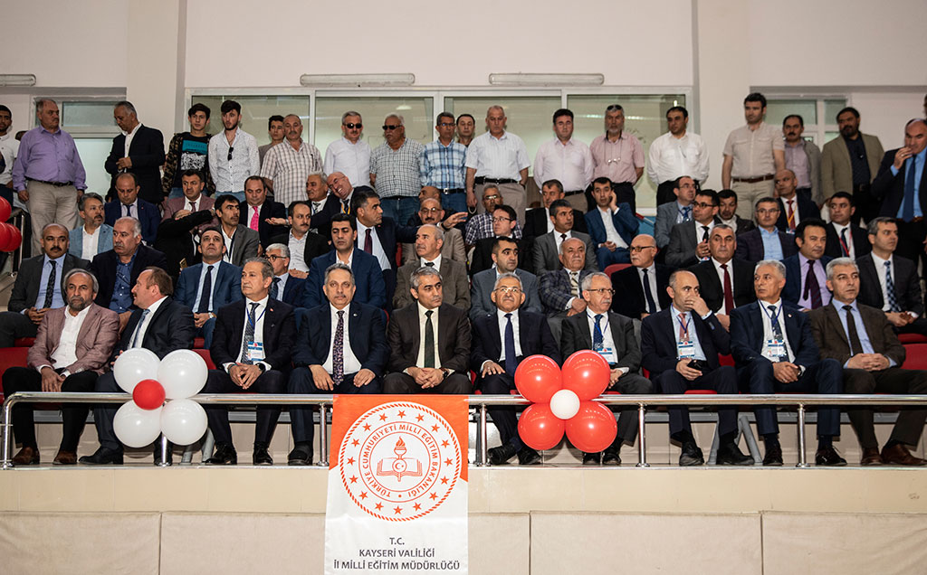 Başkan Büyükkılıç Özel Çocuklarla Birlikte