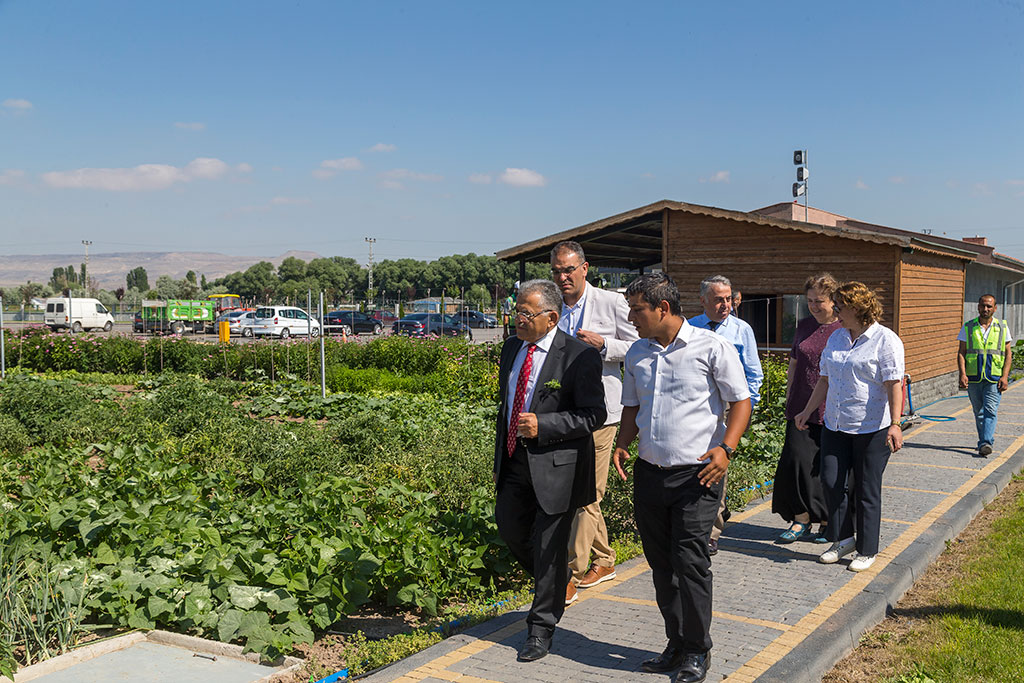 Organik Tarıma Büyükşehir'den Destek