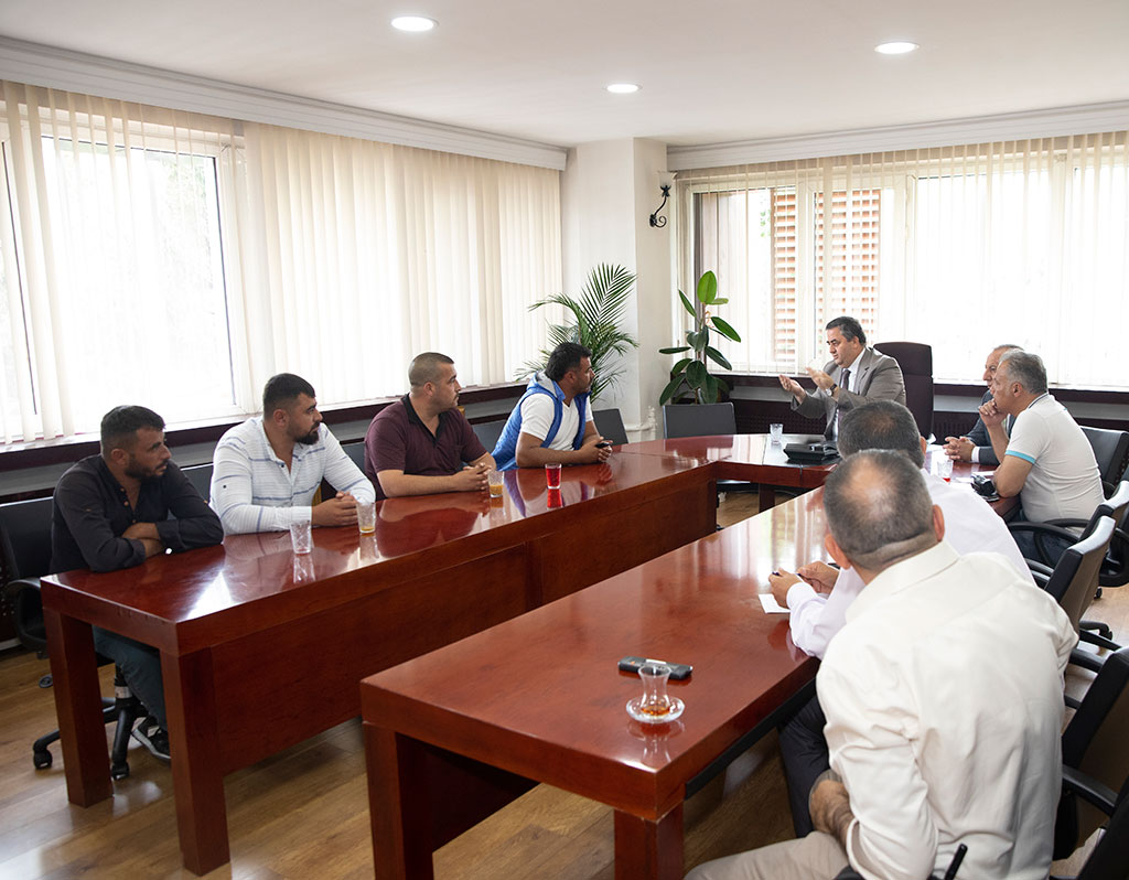  Büyükşehir, Seyyarları Dinledi