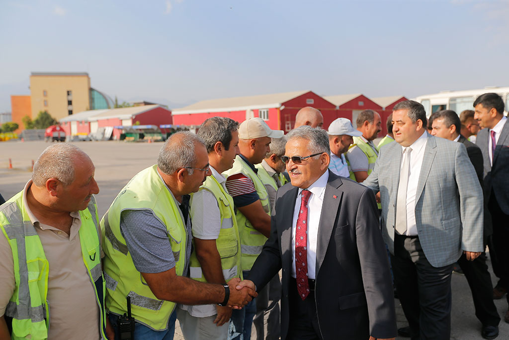 Büyükşehir Ailesi Bayramlaştı