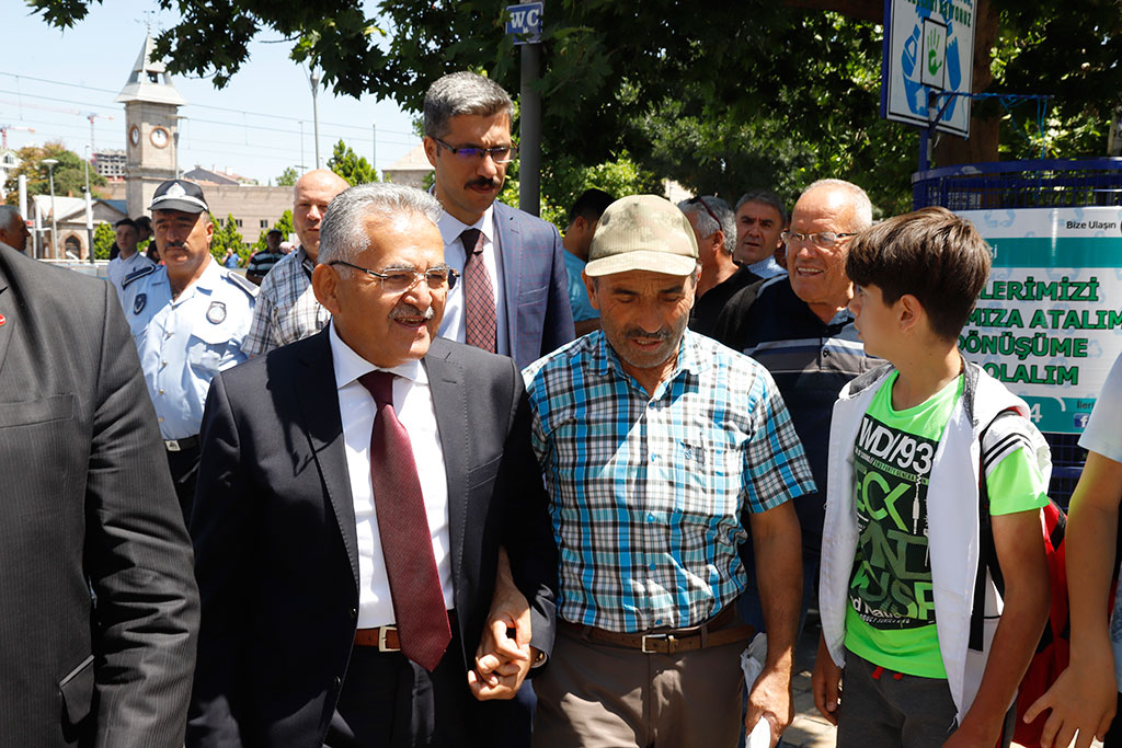 Başkan Büyükkılıç, Vekaletle Kurban Bağışladı 