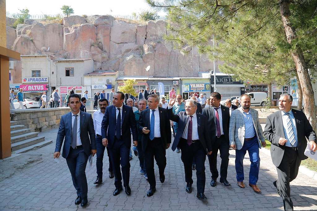 Başkan Büyükkılıç İncesu Üzüm Festivali'ne Katıldı