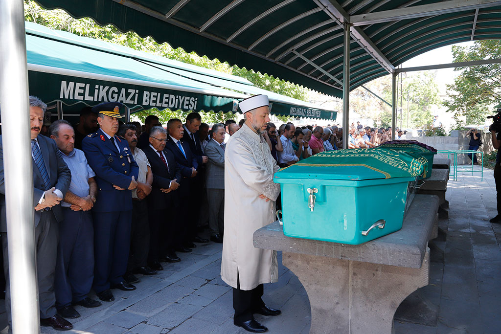 Mesai Arkadaşlarımızı Uğurladık