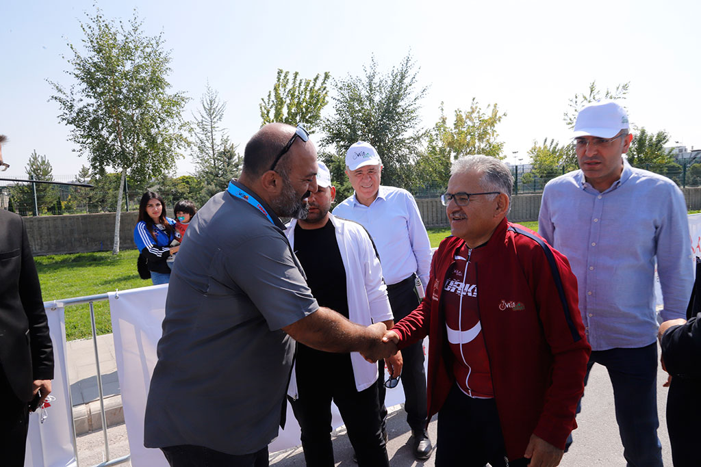 Tour Of Central Anatolia'ya Başkan Büyükkılıç Start Verdi