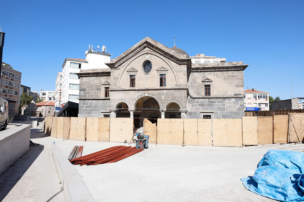 Şehir Kütüphanesi Son Aşamada 