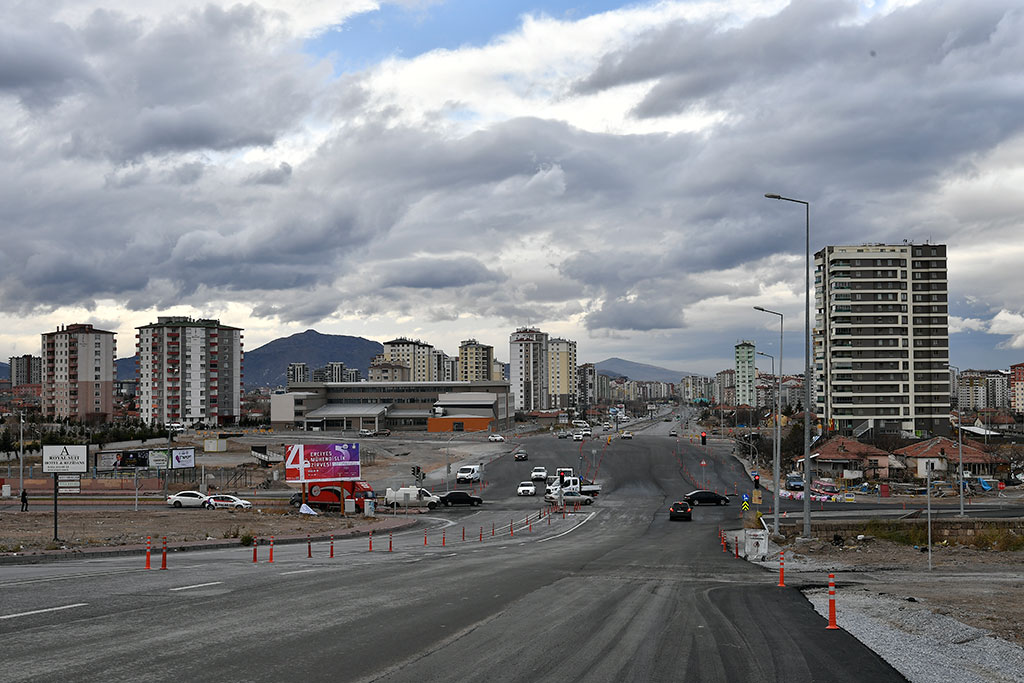 Büyükşehir'in Ulaşım Yatırımları Devam Ediyor