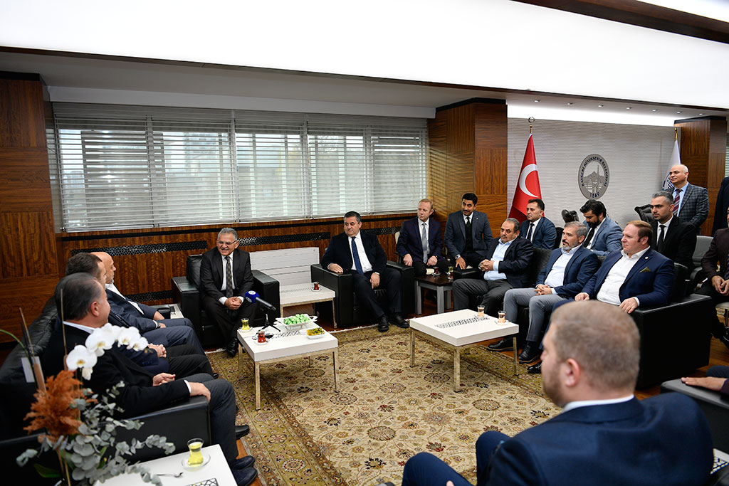 Genel Başkanlar Büyükşehir'de