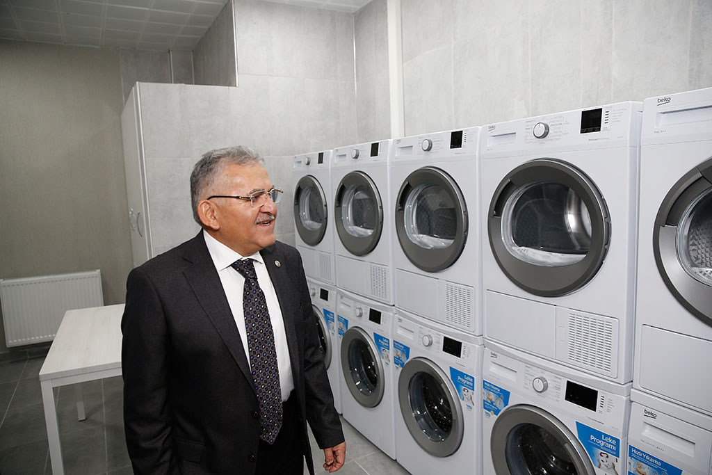 Büyükşehir'den Öğrencilere Büyük Kolaylık 