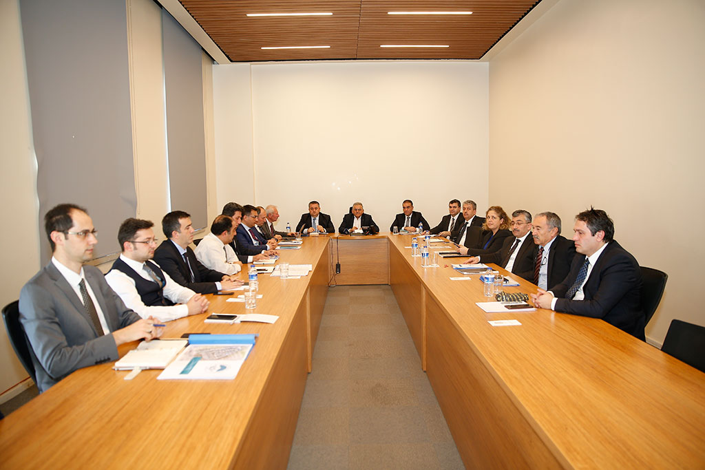 Yatırımlar İçin  Beş Saatlik Toplantı 