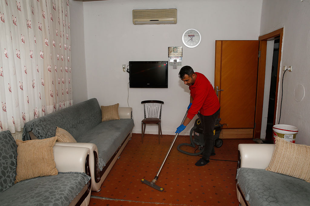 Büyükşehir İle Yalnız Değiller