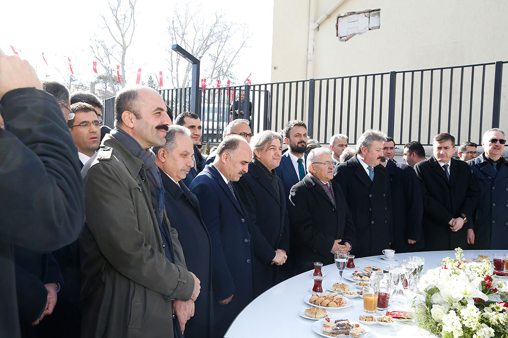 Tarihe Destek, Eğitime Hizmet 