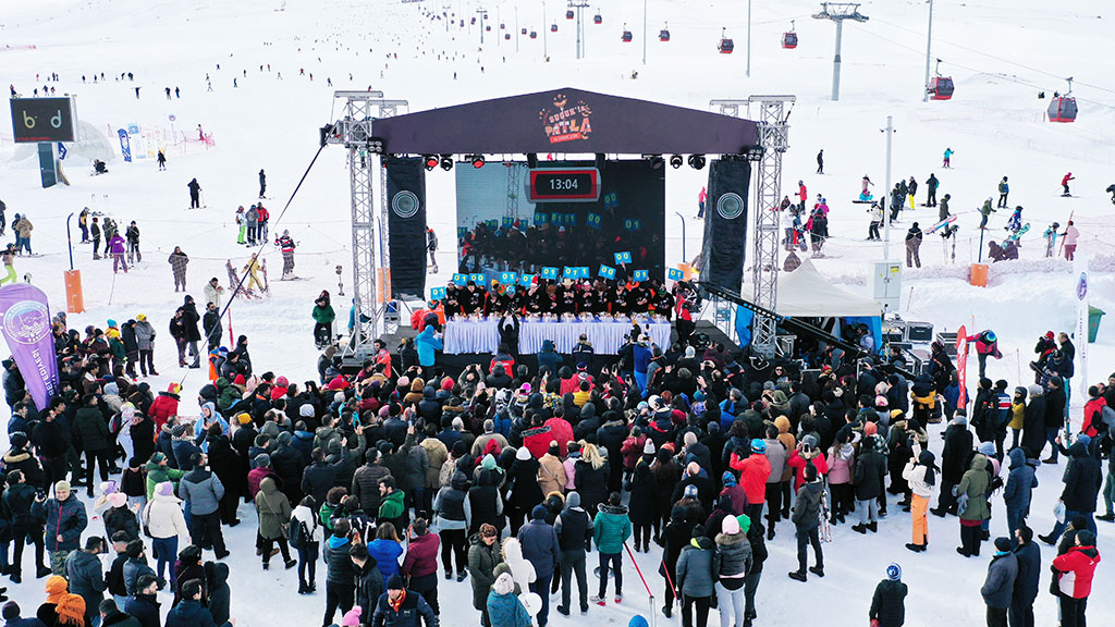 Erciyes'te Sucuk Yeme Yarışması