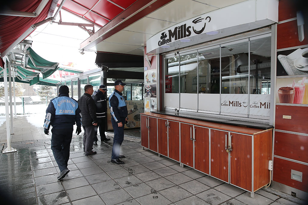 Koronavirüs Önlemlerine Kayseri Halkı Uyuyor