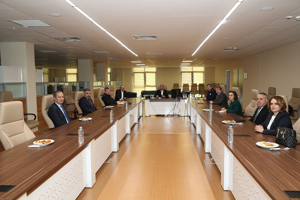 Virüse Karşı İki Önemli Toplantı