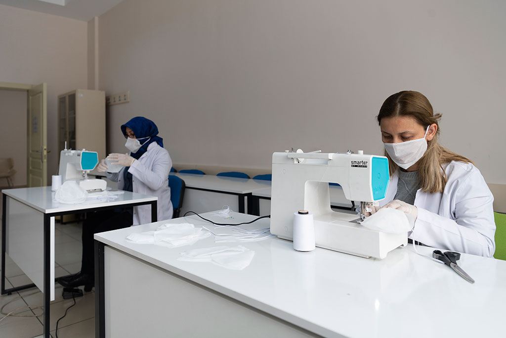 Kayseri Büyükşehir Belediyesi Maske Üretiyor