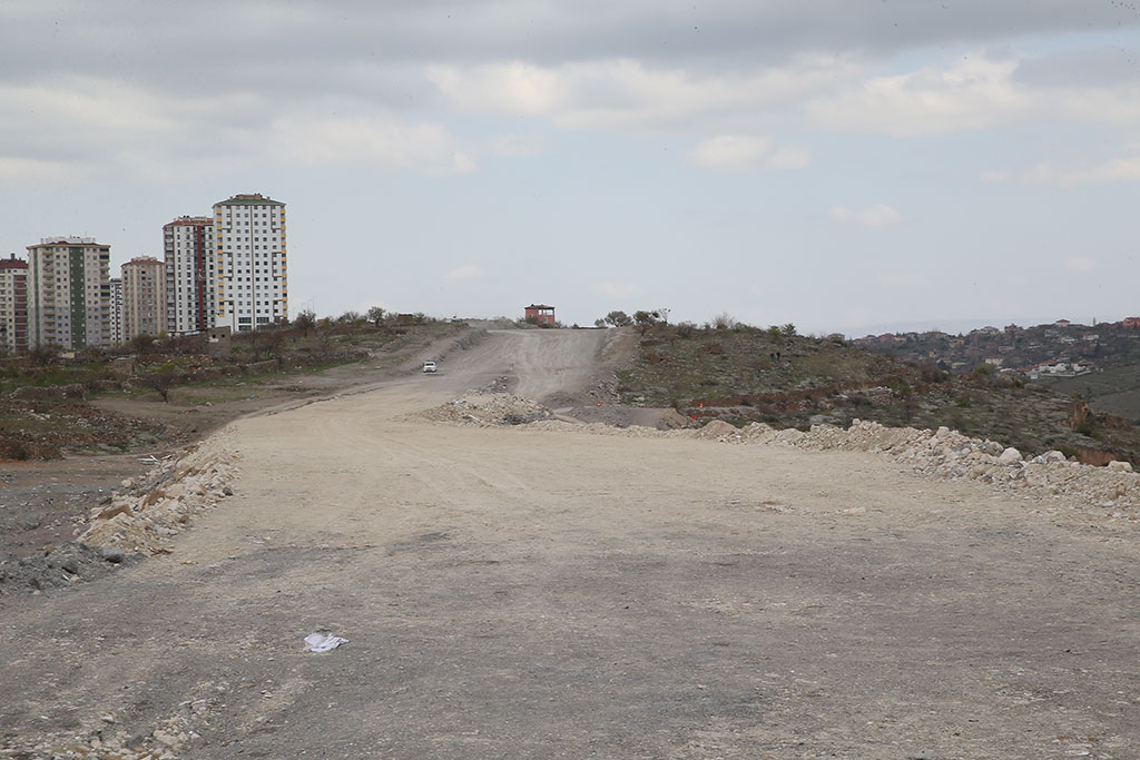 Derevenk Viyadüğü Hulusi Akar Bulvarı'na Bağlıyor
