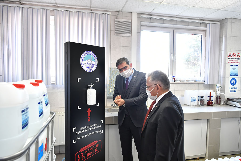 Büyükkılıç Talimat Verdi, Dezenfektan Üretimi de Başladı 
