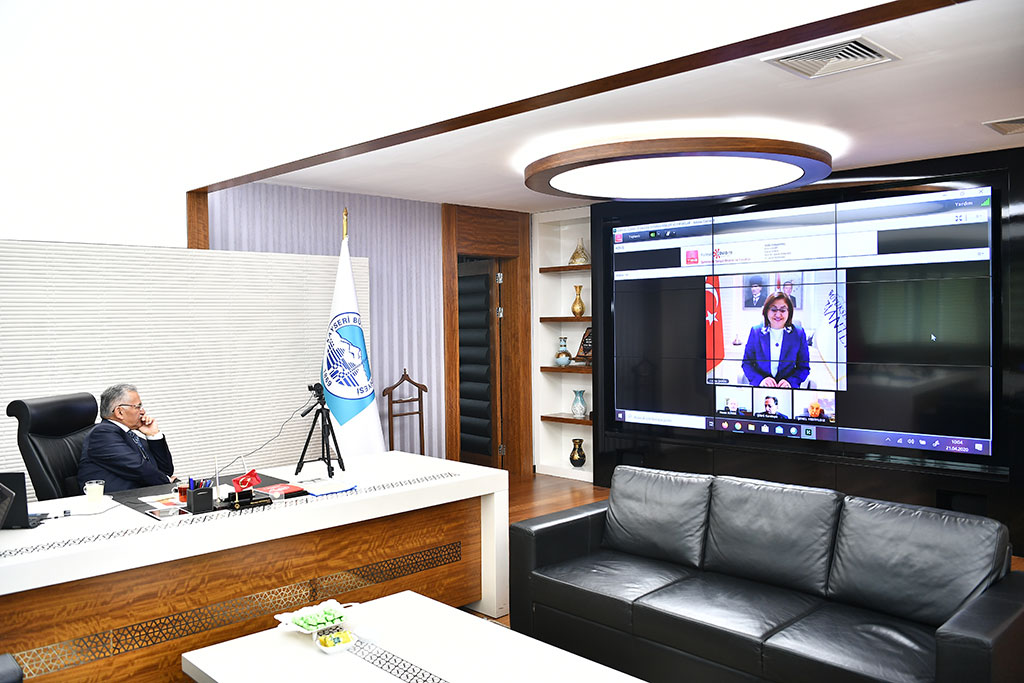 Başkan Büyükkılıç TBB Toplantısına Katıldı