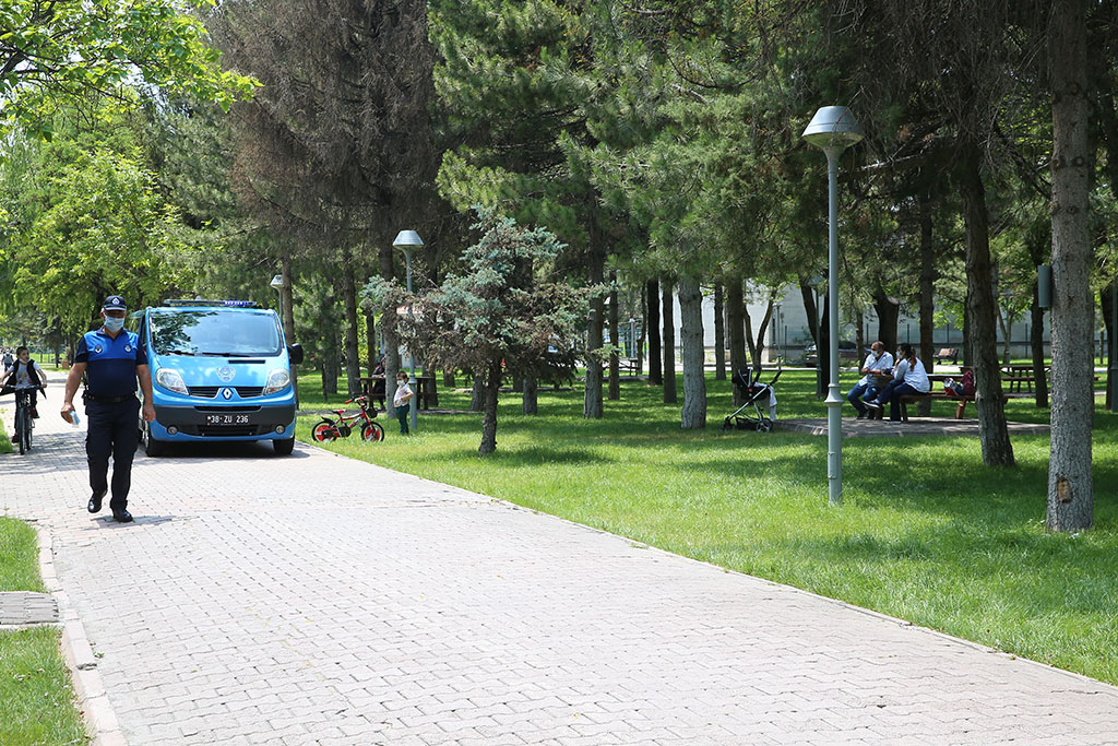 Büyükşehir Tedbiri Elden Bırakmıyor 