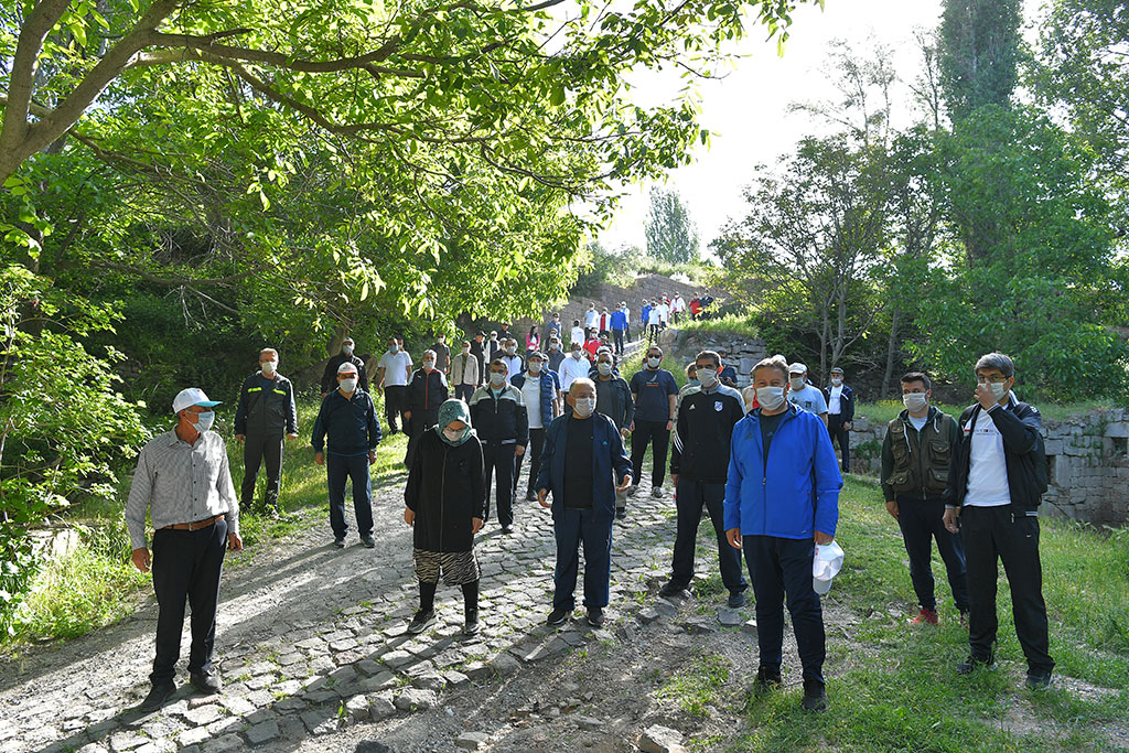 Başkan Büyükkılıç'tan Koramaz Çıkarması