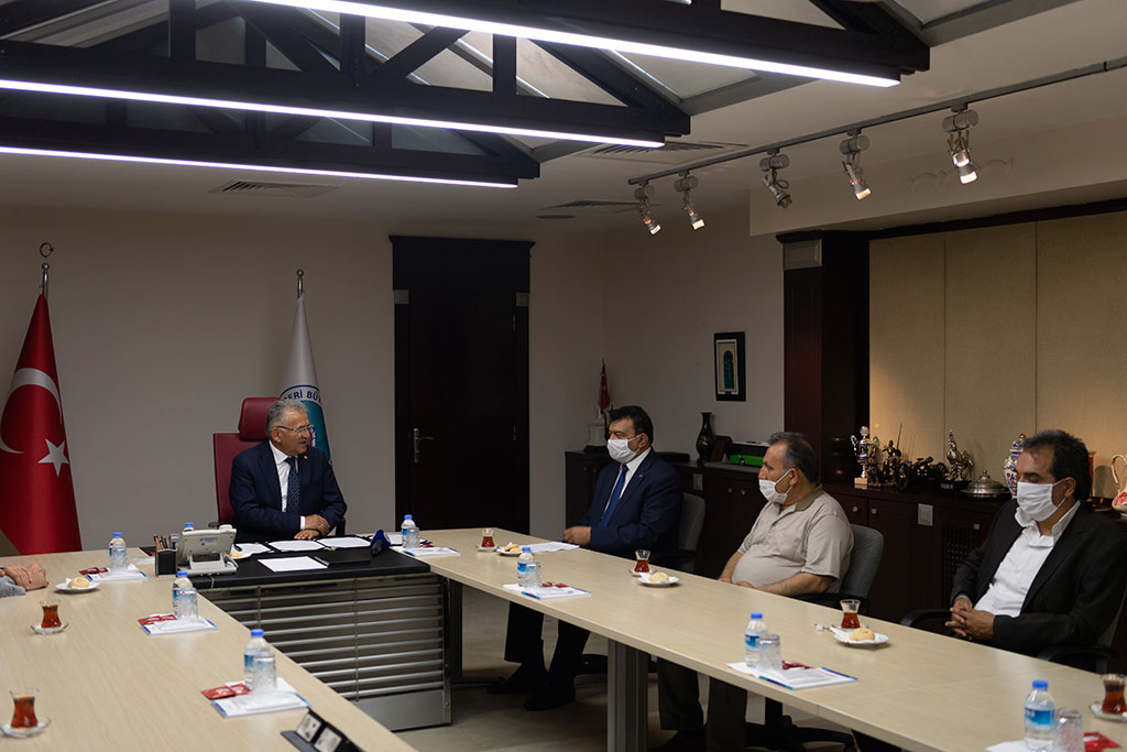 Başkan Büyükkılıç Bu Kez Lokantacılar ve Pastacılarla Protokol İmzaladı