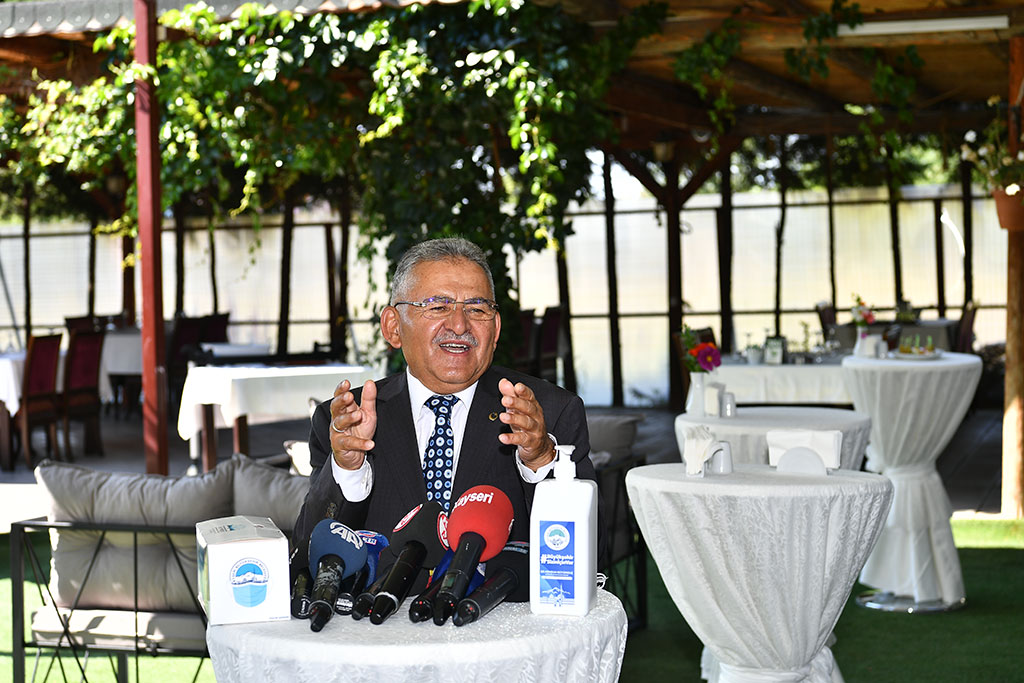 Başkan Büyükkılıç Projeleri Değerlendirdi