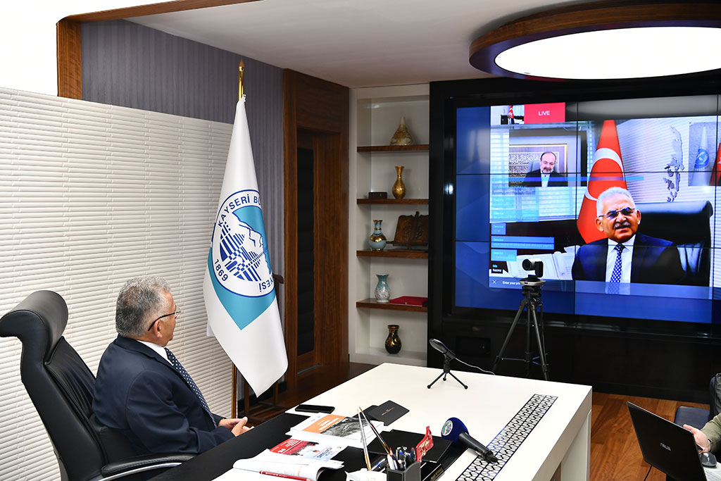 Başkan Büyükkılıç, Kayseri'deki 15 Temmuz Ruhunu Anlattı