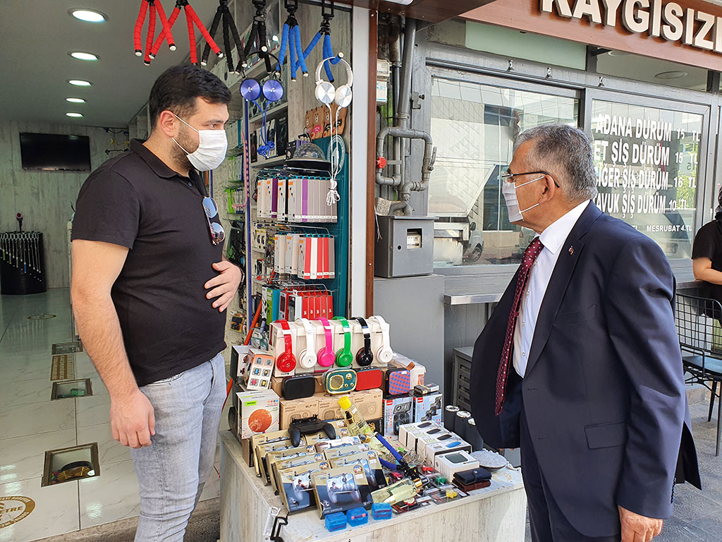Başkan Büyükkılıç'tan Hunat Mahallesi'nde 