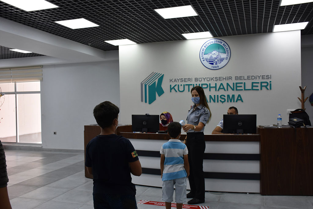 Büyükşehir Kütüphaneleri'nde Sıkı 