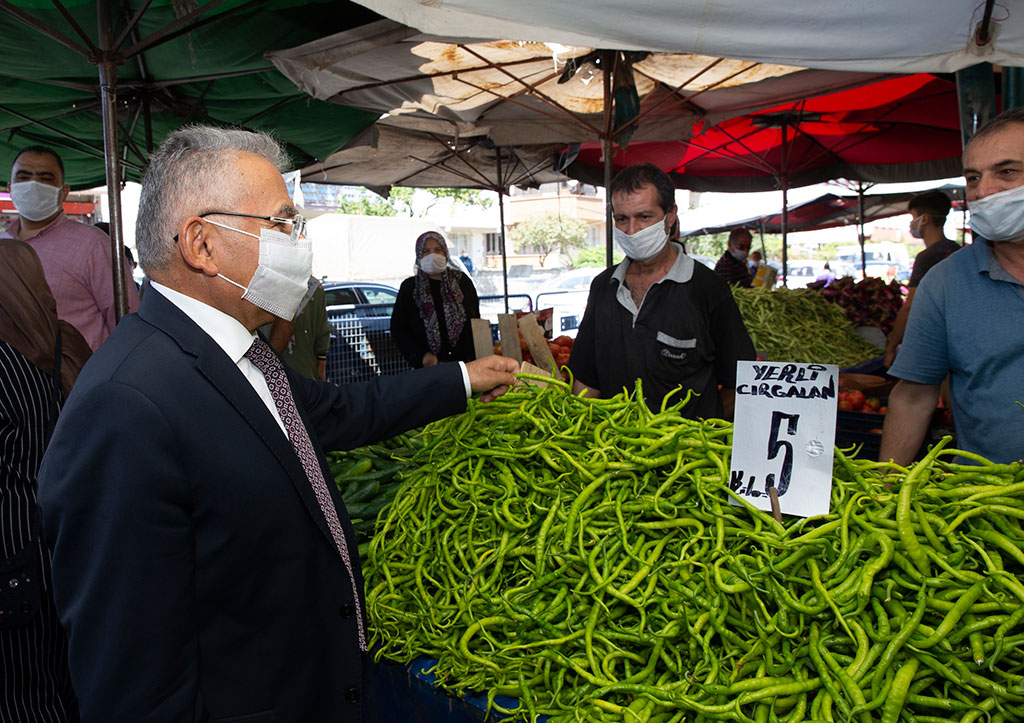 Vali Günaydın ve Başkan Büyükkılıç Sosyal Mesafe ve Maske Denetimlerine Katıldı