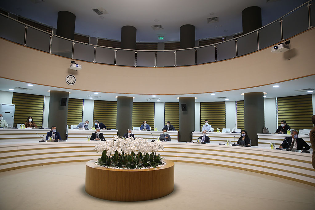 Başkan Büyükkılıç'tan Üniversitelere Tam Destek