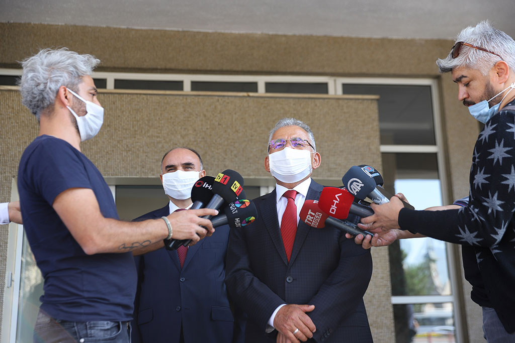 Vali Günaydın ve Başkan Büyükkılıç Covid-19 Denetiminde